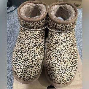UGG Ultra Mini Speckles Boots - Brown